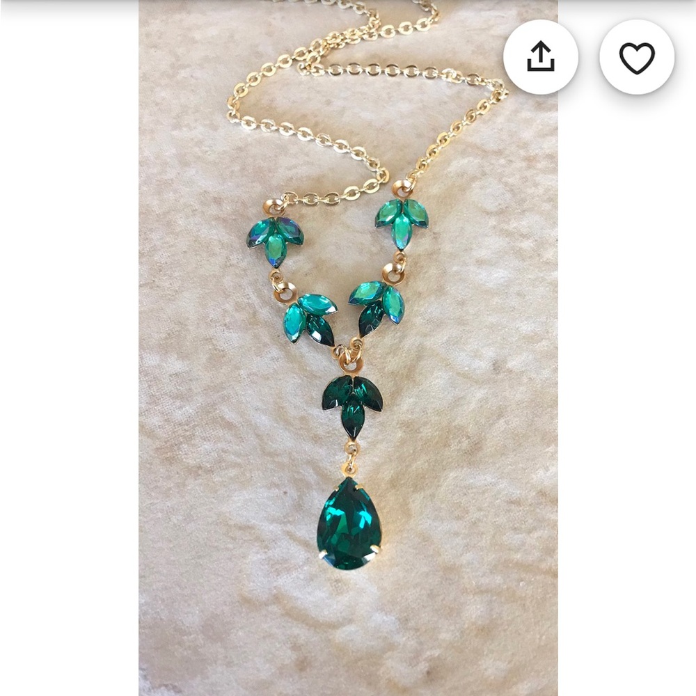 Emerald green crystal leaf necklace, bridal, bridesmaid gift, crystal leaf, Y ne